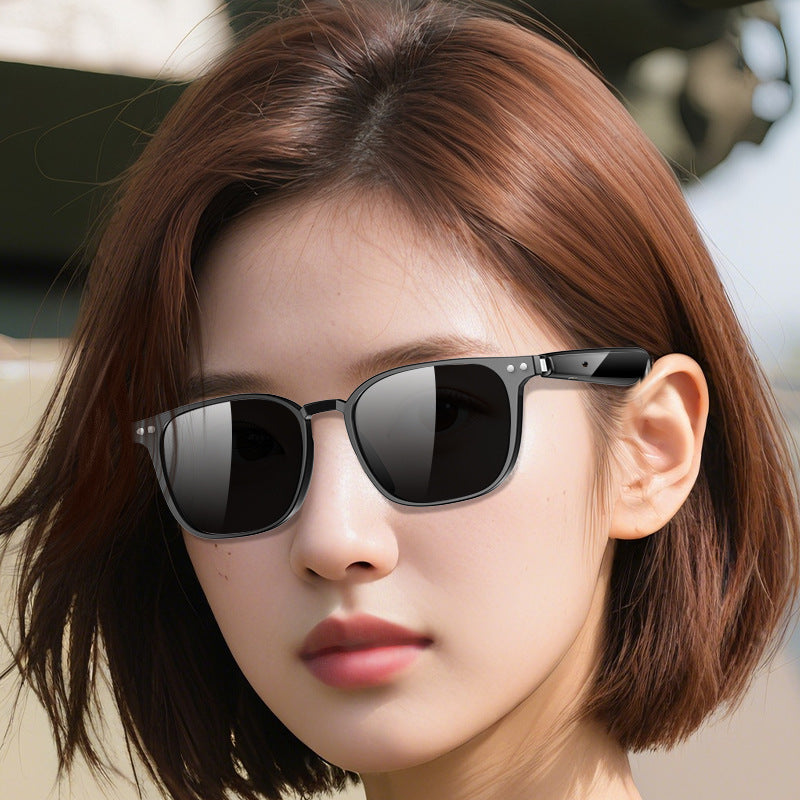 AI Smart Glasses with Multilingual Translation