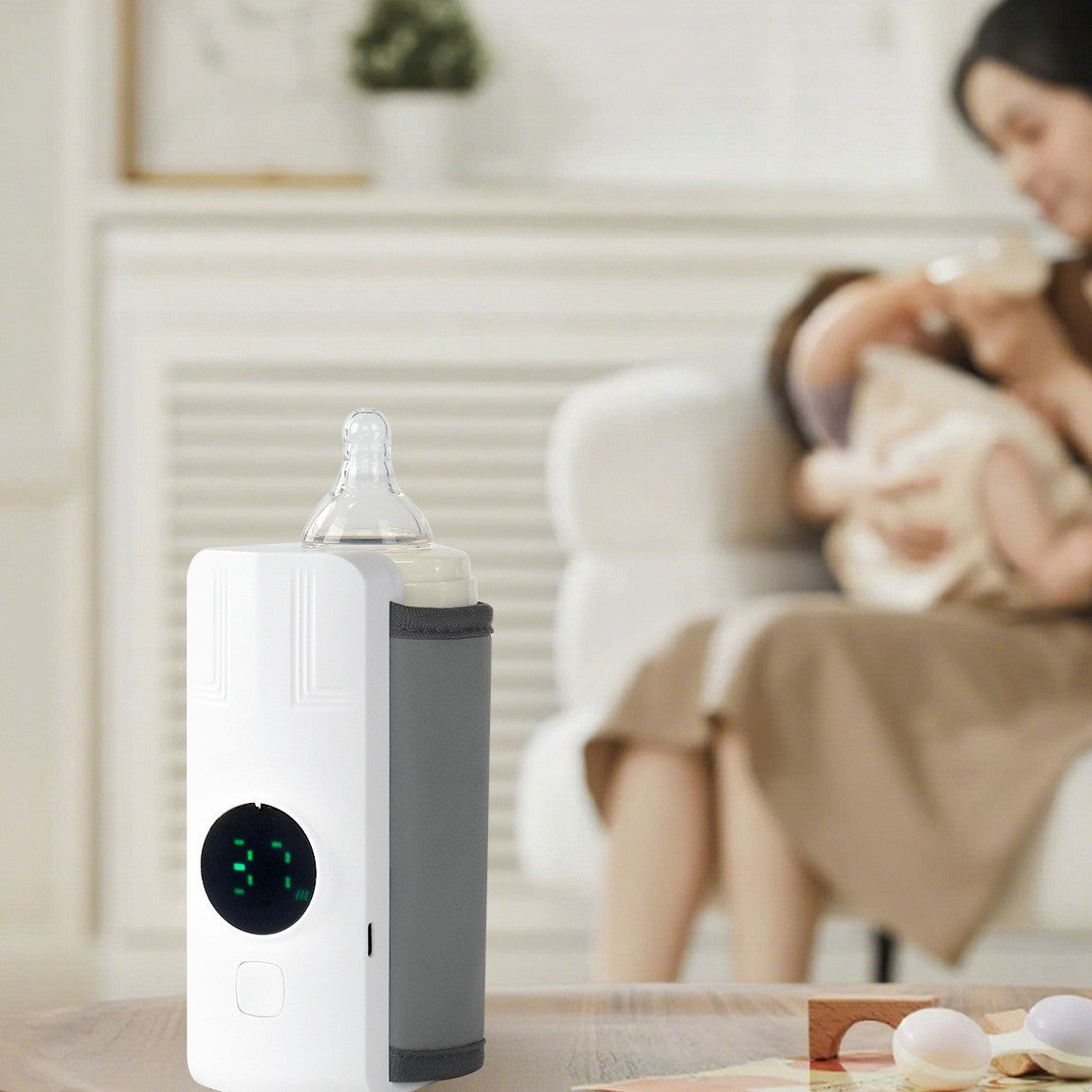 Portable rechargeable constant temperature bottle warmer